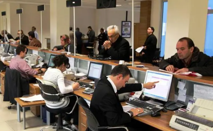 Bankacı Nasıl Olunur? - 2023 ŞARTLARI VE MAAŞLARI! bankacı nasıl olunur
