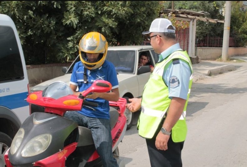Ehliyet Gerektirmeyen Motorlar - 2023 Güncel Bilgileri! Ehliyetsiz Motor Kullanma Cezası