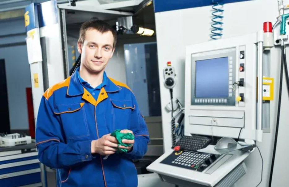 Bilgisayarlı Makine - CNC Operatörü Maaşları 2023 Ne Kadar? cnc operatörü nasıl olunur?