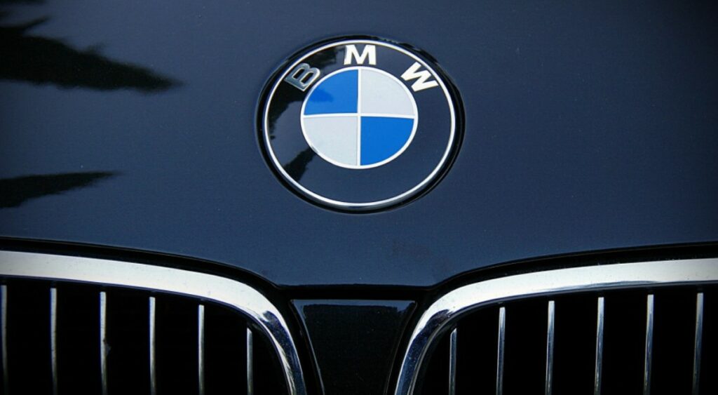 2023 Gürcistan Araba Fiyatları - 2. El Araba Siteleri gürcistan bmw fiyatları